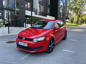 Volkswagen Polo (1 foto / 10)