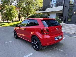 Volkswagen Polo (6 foto / 10)