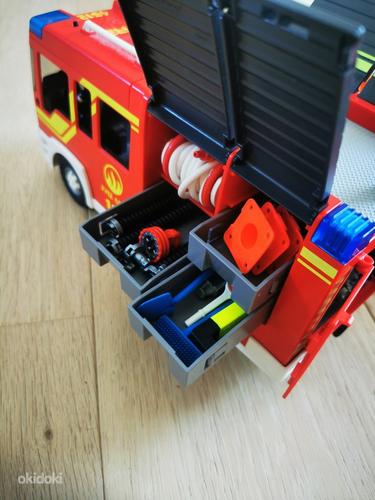 Пожарная машина playmobil и полицейская машина с лодкой (фото #7)
