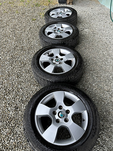 Skoda 15 дюймов оригинальные литые диски 6,5J ET50 (1 фото из 6)