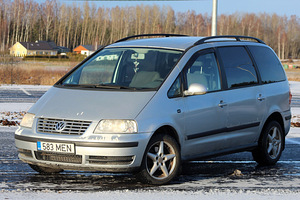 Volkswagen Sharan 7-kohta (2 foto / 10)