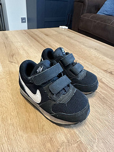 Tossud lastele. 22 suurus. Nike
