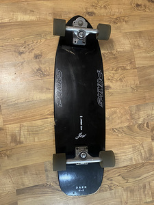 YOW Dark Pukas Surfskate (3 foto / 5)