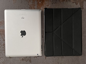 iPad 3, wifi, white (3 фото из 4)