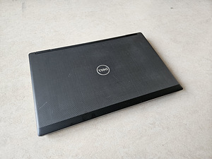 Dell Precision 7730 i7-8850HQ/32GB/17,3 FullHP IPS/ P4200 (2 foto / 2)