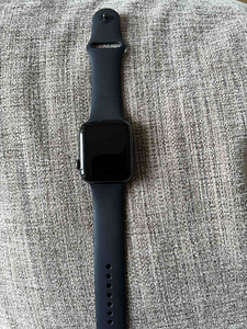 Apple Watch Series 6 44mm GPS + LTE (alumiinium) must (2 foto / 3)