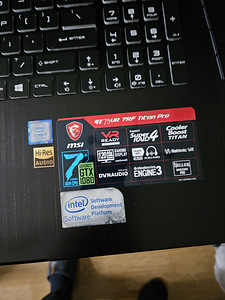 MSI GT73VR Titan Pro Intel i7-7820HK , GTX1080 (3 foto / 3)