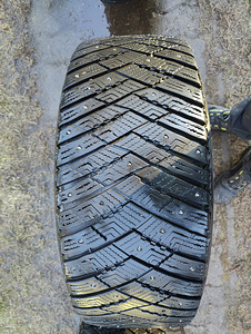 255/45R20 Good Year Ultra grip ice arctic SUV 4x4 (3 foto / 7)