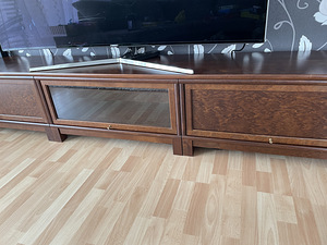 Skano puidust TV alus (2 foto / 3)