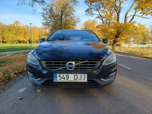 Volvo v 60 (3 foto / 8)