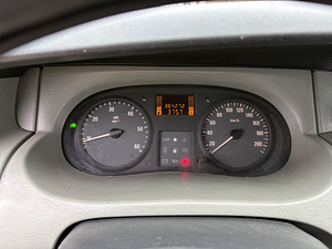 Opel Vivaro 1.9 74kW (5 фото из 14)
