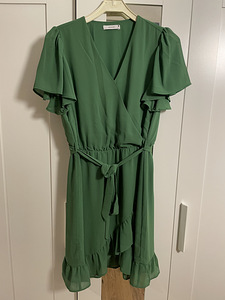 Reserved naiste kleit XXL (1 foto / 4)