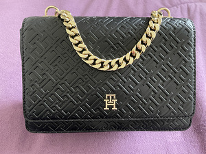 Tommy Hilfiger crossbody kott (2 foto / 7)
