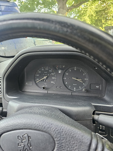 Peugeot 106 (8 foto / 15)