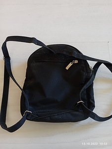 Небольшой рюкзак (3 фото из 3)