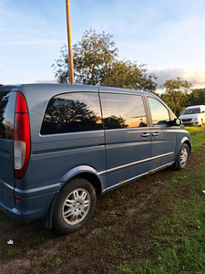Mercedes Benz Viano (2 foto / 11)