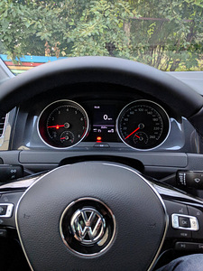 VW GOLF 7 2019 (4 foto / 7)