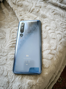 Xiaomi mi 10 5g (2 foto / 3)