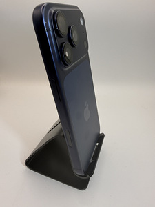 iPhone 17 pro 256Gb Deep Blue (8 foto / 10)