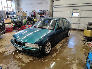 BMW e36 2.0 110kw manuaal winterbeater (2 foto / 6)