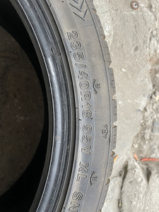 Rehv 235/40/R18 Sunny Snowmaster (2 foto / 3)