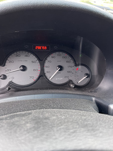 П: Citroen Berlingo (9 фото из 14)