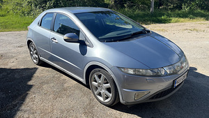 Honda civic (2 foto / 15)