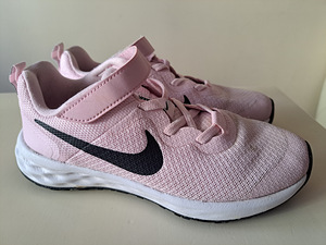 Nike tossud suurus 33
