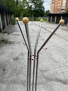 Riidenagi (2 foto / 4)