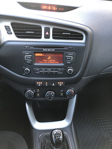KIA CEE'D 1,6 Sportswagon (83.525 km) (6 foto / 15)