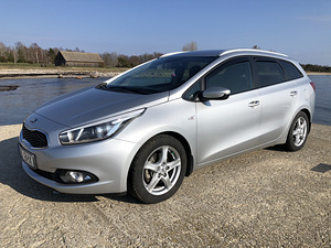 KIA CEE'D SPORTSWAGON 1,6 GDi-16V (83.836km) (5 foto / 15)