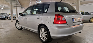 Honda Civic Bolt food Wolt ja tavaline autorent (1 foto / 3)