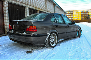 BMW 318i 1.8 83kw E36 (7 foto / 14)
