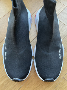 Balenciaga tossud, nr 37 (9 foto / 9)
