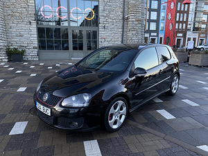VW Golf 5 GTI 2.0 147kw (1 foto / 11)