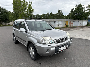 Nissan X-trail 2.0 103kw (1 foto / 8)