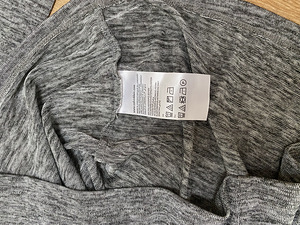 Новая блузка calvin klein размера S-M. (4 фото из 4)
