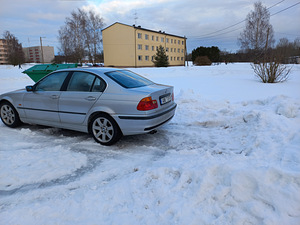 BMW (6 foto / 6)