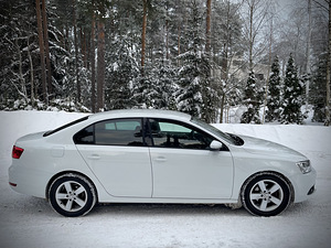Volkswagen Jetta 2014a (5 foto / 10)