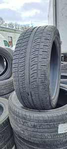 ЛЕТНИЕ ШИНЫ PIRELLI 255 45 R20 (3 фото из 4)