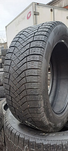 ЗИМНИЕ ШИНЫ PIRELLI 235 55 18 (1 фото из 2)
