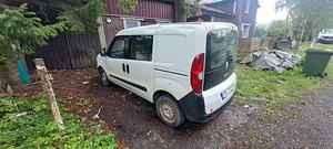 FIAT DOBLO, 1.6 TDI 66kW, 2011a (4 foto / 10)