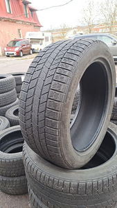 LAMELLREHVID / M+S / 255 45 R19 / CONTINENTAL (1 foto / 3)