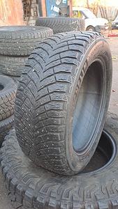 Naastrehvid 235 55 18, Michelin X-Ice north 4 suv, 3220a (2 foto / 2)