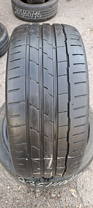 SUVEREHVID HANKOOK , 235 40 R19 (1 foto / 1)