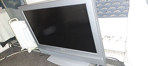 TV / EKRAAN / MONITOR / SONY BRAVIA (4 foto / 5)