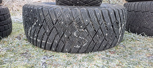 ЗИМНИЕ ШИНЫ / ШИПОВАННЫЕ ШИНЫ / GOODYEAR / 215 55 R16 (3 фото из 3)
