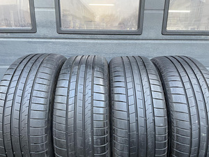 SUVEREHVID BRIGESTONE 285 40 R21 (1 foto / 1)