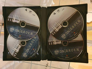 DVD serial The Bridge (2 foto / 3)