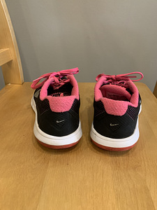 Кроссовки nike 36.5 (3 фото из 3)